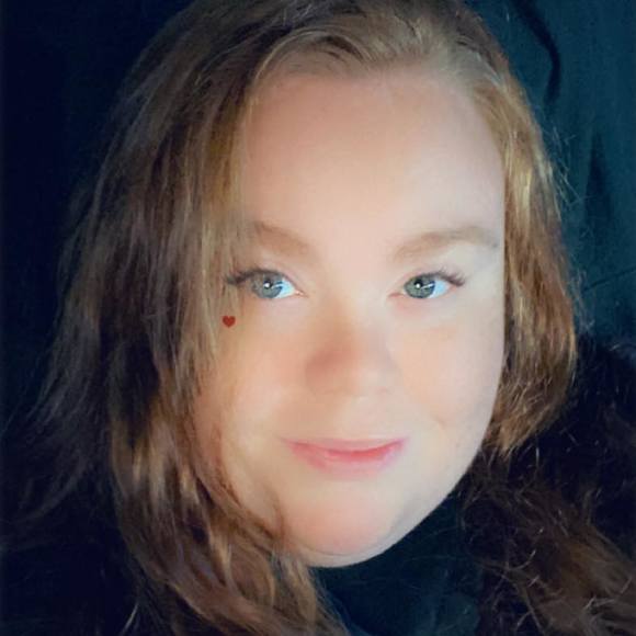 Poshmark profile picture for @melkis